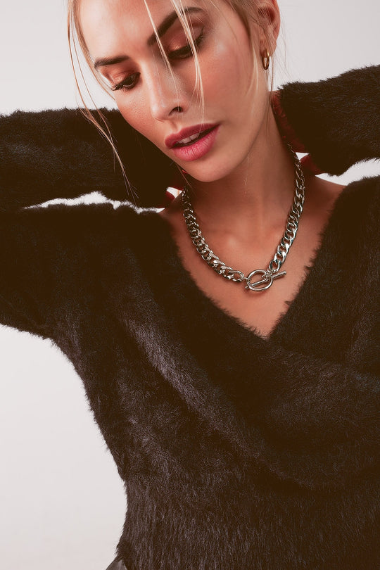 Fluffy v neck knit jumper in black