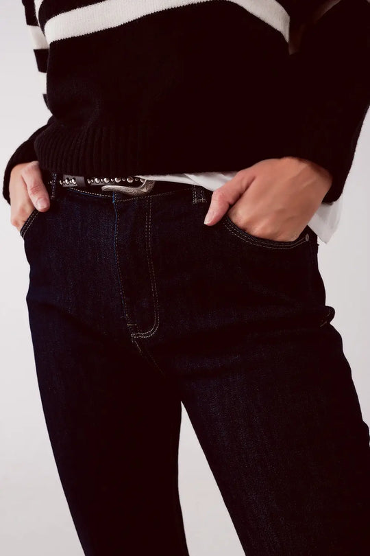 straight fit jeans in dark wash blue