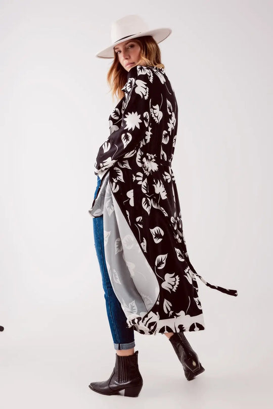 Longline printed blazer in black - Jackets