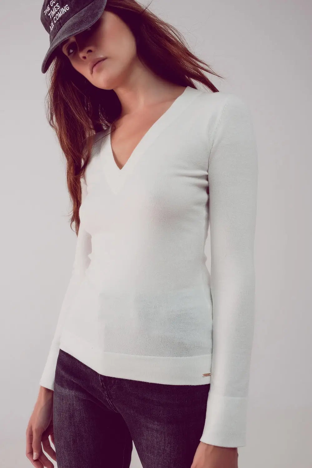 V neck fine knit jumper in cream - Sweaters
