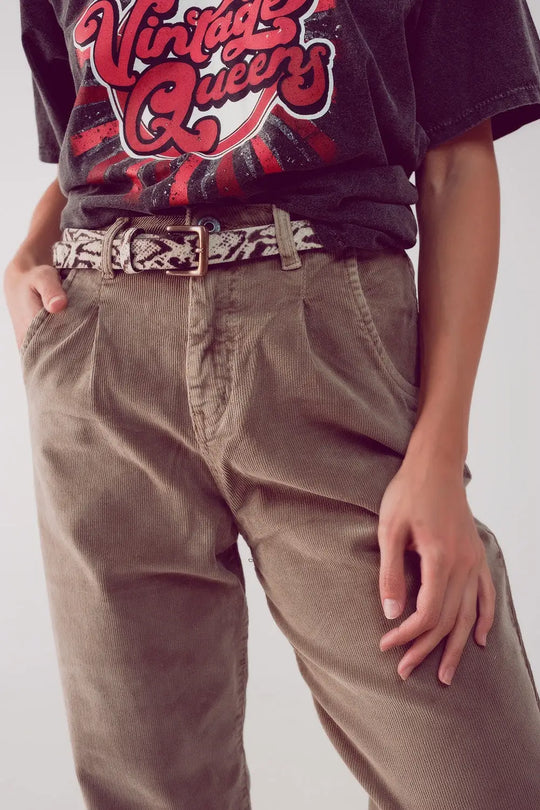 High rise slouchy mom pants in beige cord - Pants