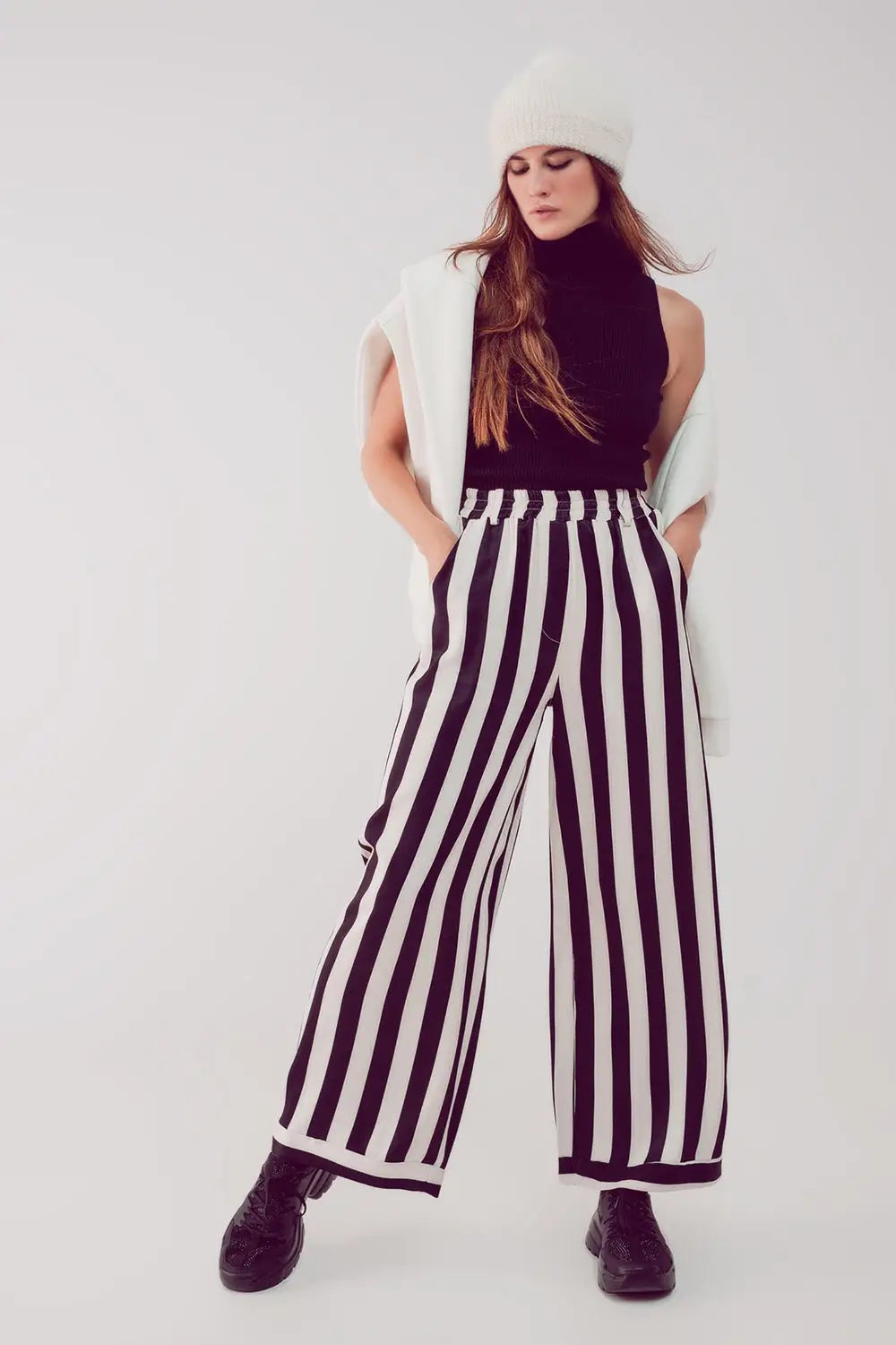 Satin wide leg stripe pants in black - Pants