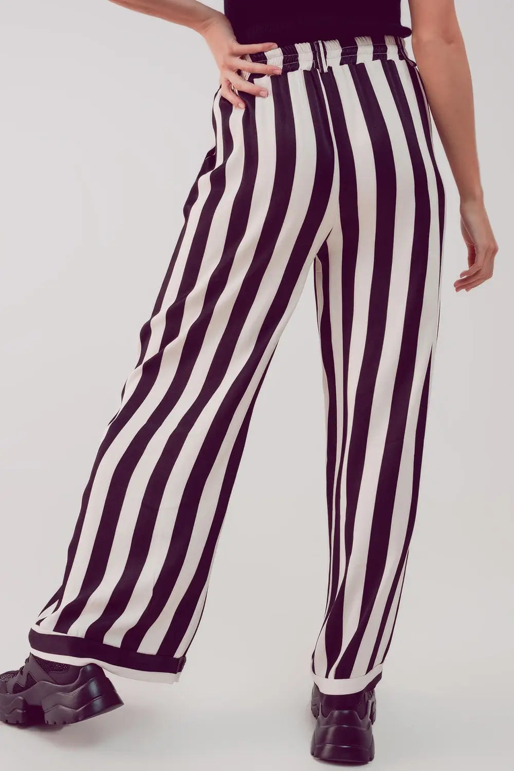 Satin wide leg stripe pants in black - Pants