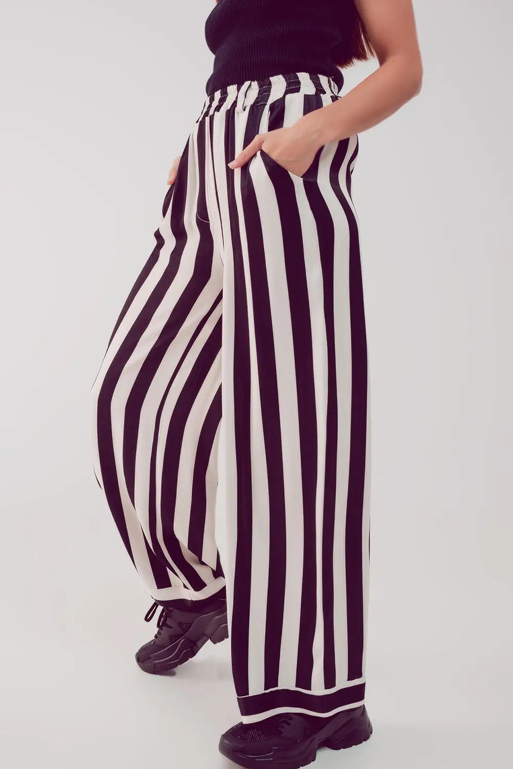 Satin wide leg stripe pants in black - Pants