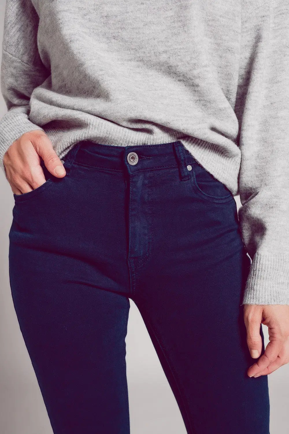 Flare jeans with raw hem edge in blue ink - Colored Jeans