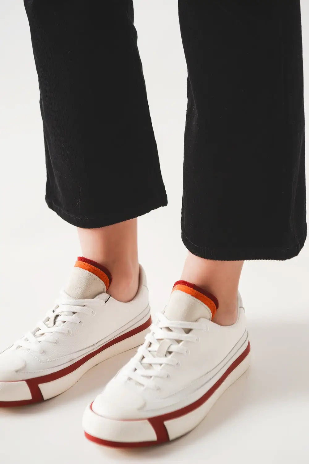 Cord flare in black - Colored Jeans