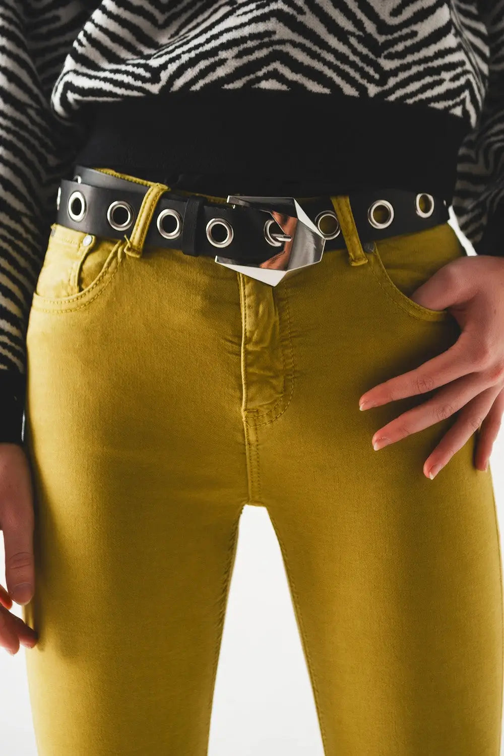 Flare jeans with raw hem edge in green - Colored Jeans