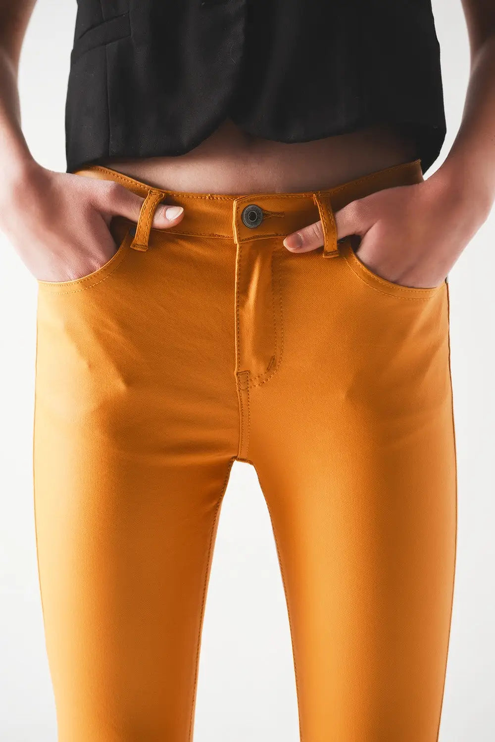 Coated pants in orange - Pants