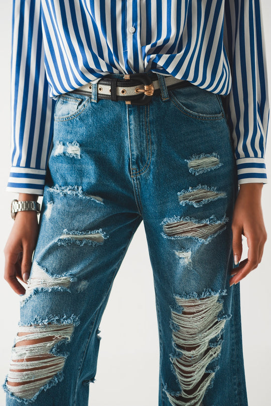 destroyed boyfriend jeans in blue