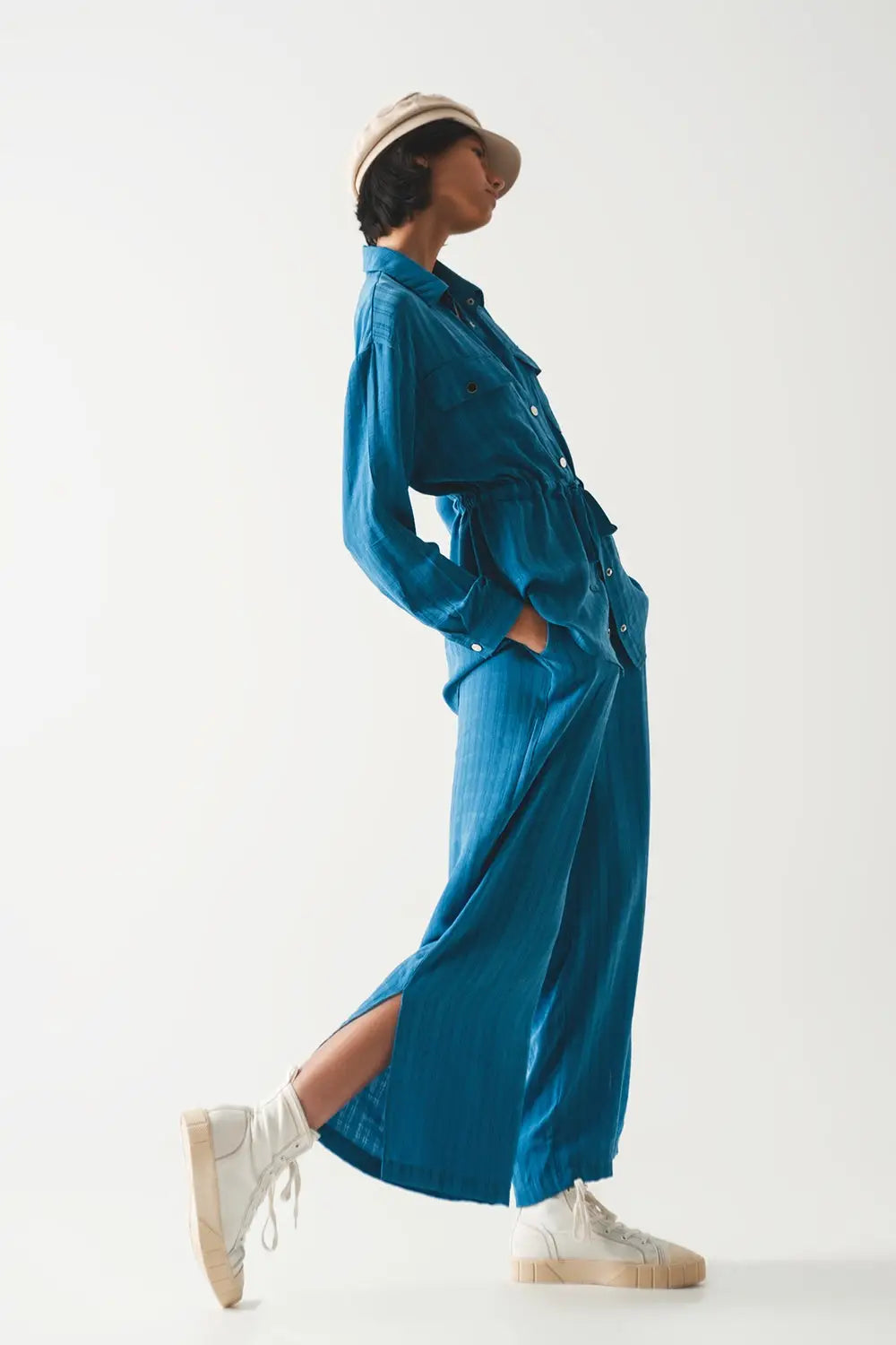 wide leg drawstring pants in blue - Pants