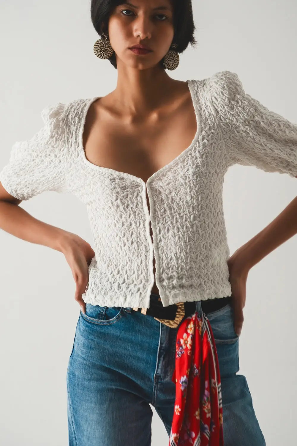 Top with balloon sleeves and hook-and-eye closure in white - Shirts Tops