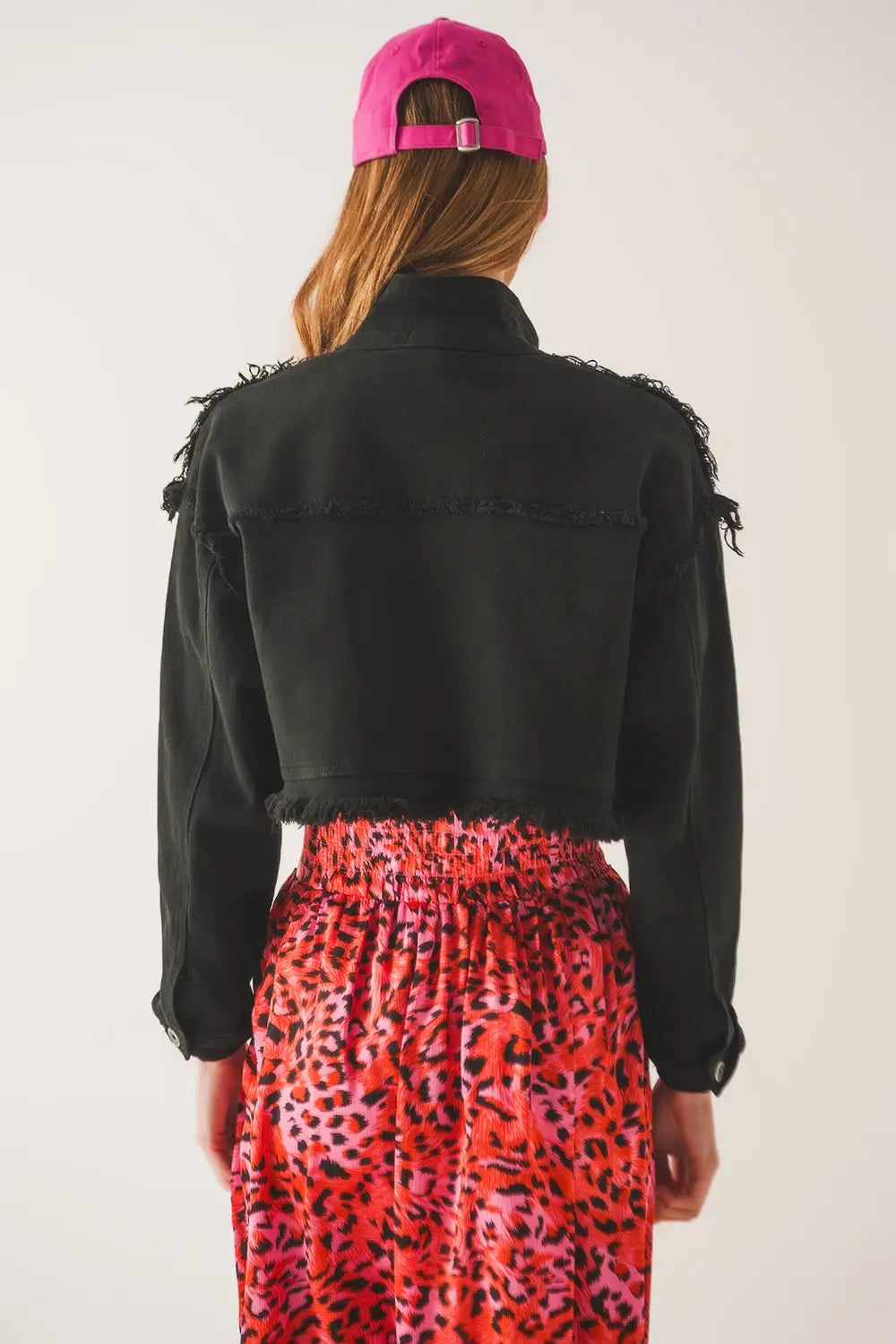 Cropped denim trucker jacket in black - Jackets