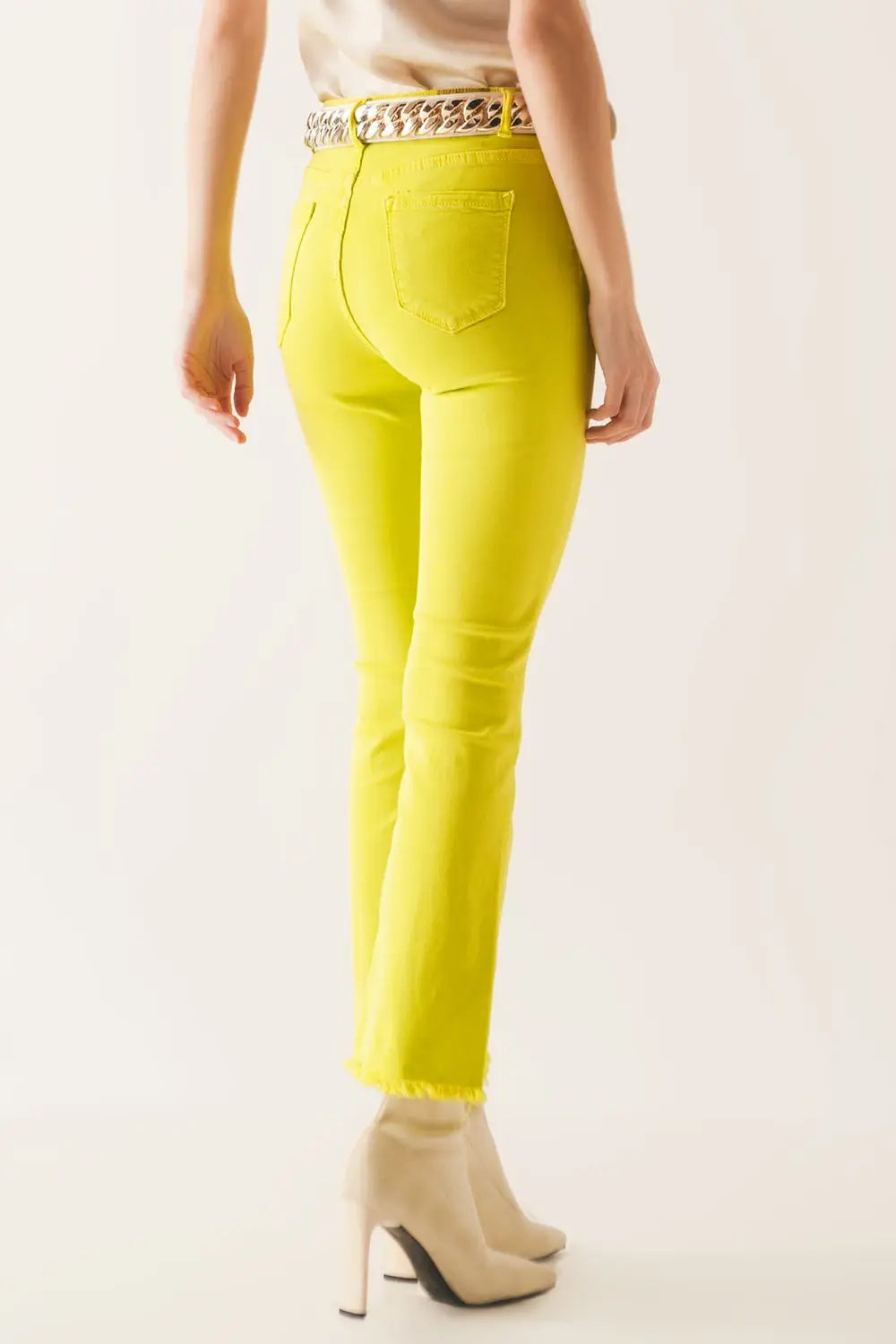 Flare jeans with raw hem edge in yellow - Colored Jeans