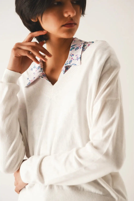v neck fine knit sweater in cream - Sweaters