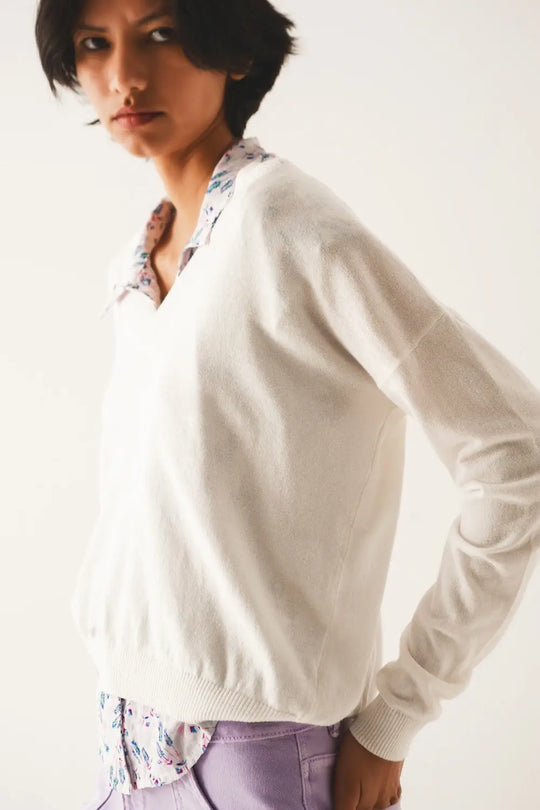 v neck fine knit sweater in cream - Sweaters