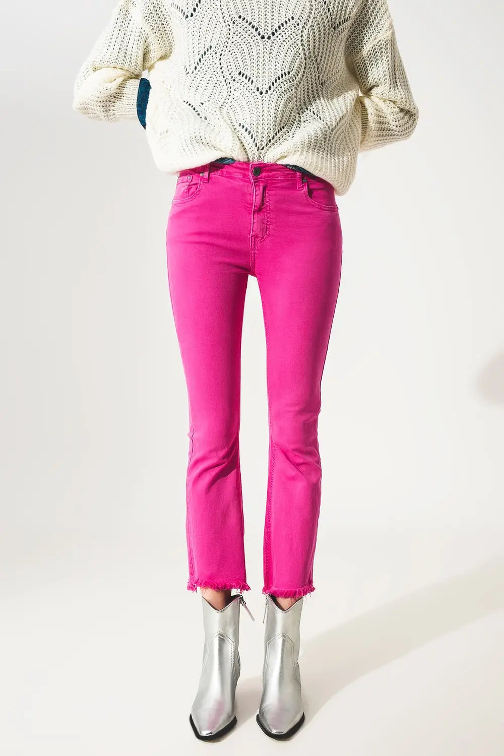Flare jeans with raw hem edge in fuchsia - Colored Jeans
