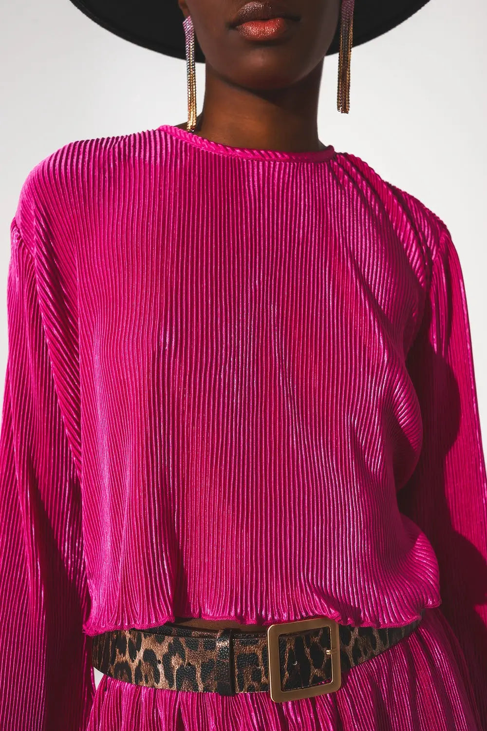 Pleated round neck crop top in fuchsia - Tops