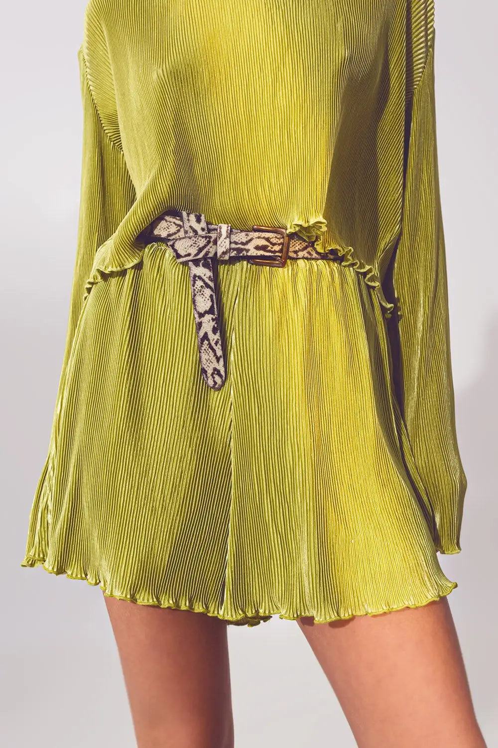 Pleated Short in Green - Pants