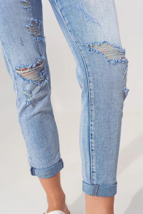 Extreme rip jean in bleach blue