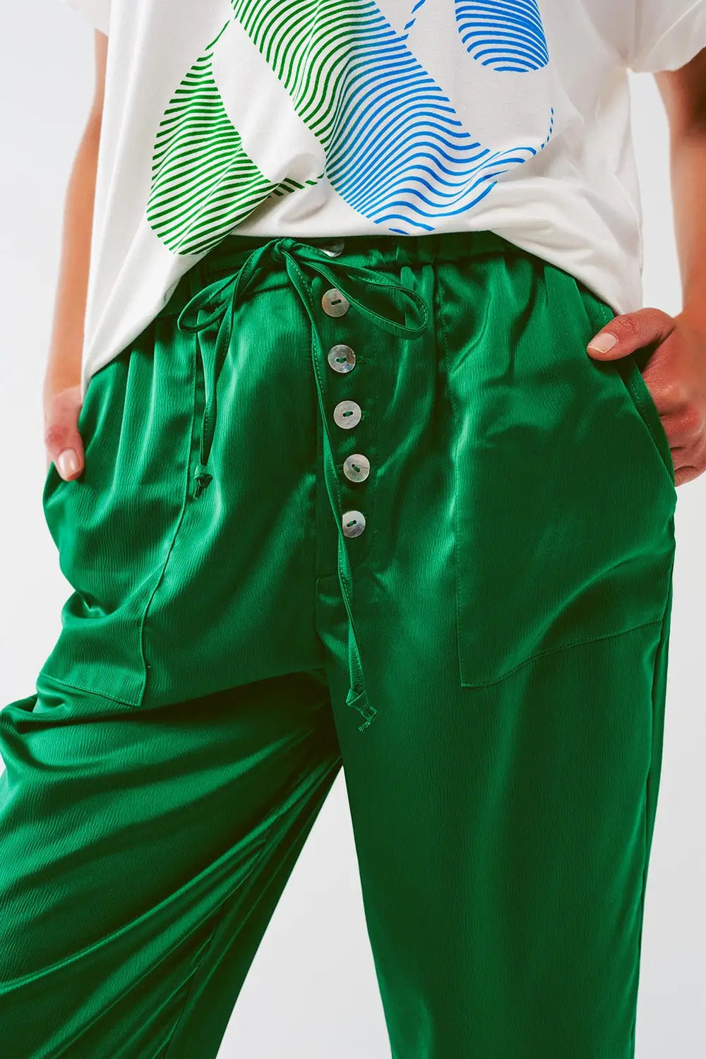 Satin Cropped Pants in Green - Pants