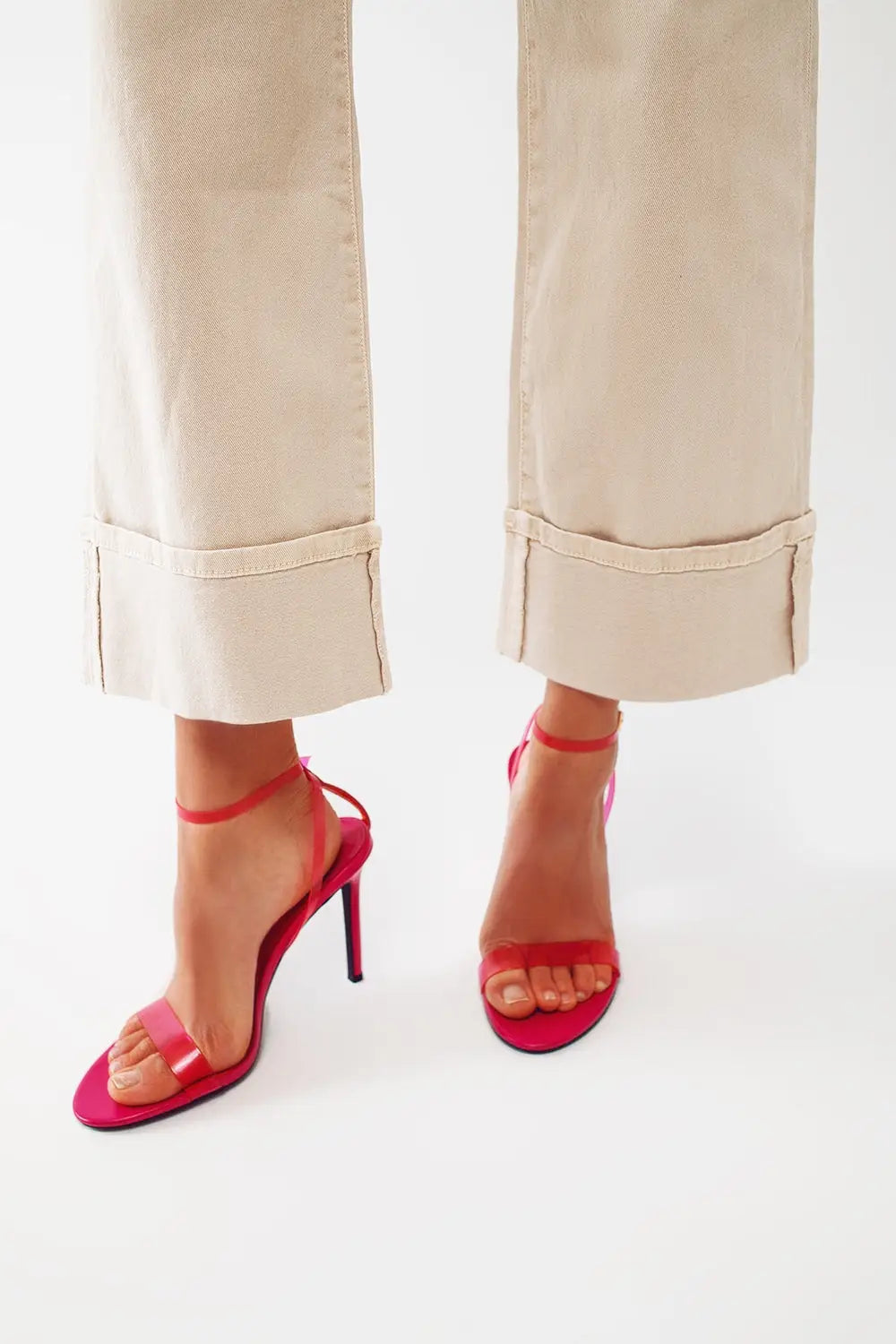 Straight Leg Jeans with Cropped Hem in beige - Colored Jeans