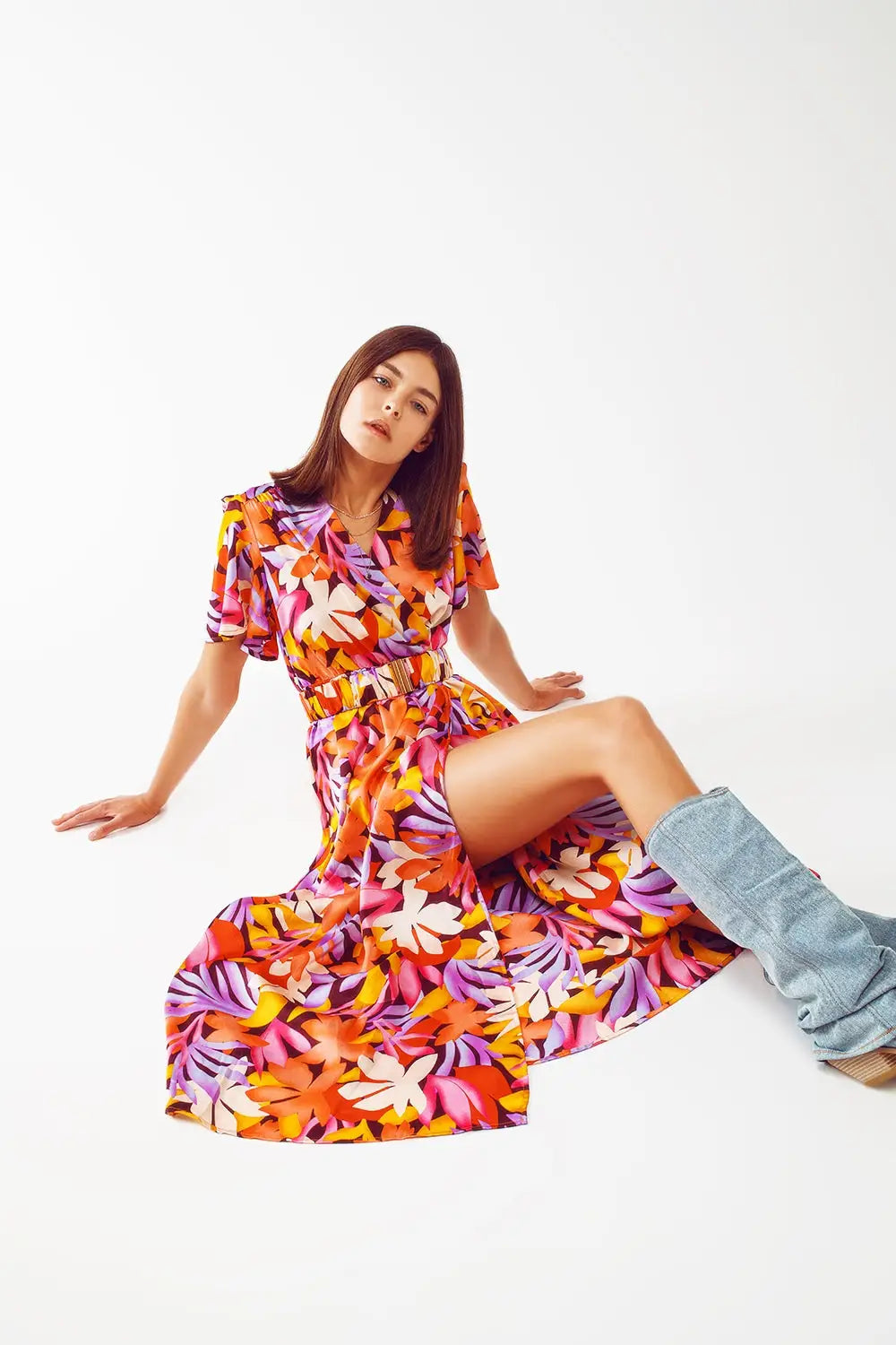 Pleated Maxi V Neck Dress in Multicolour - Dresses