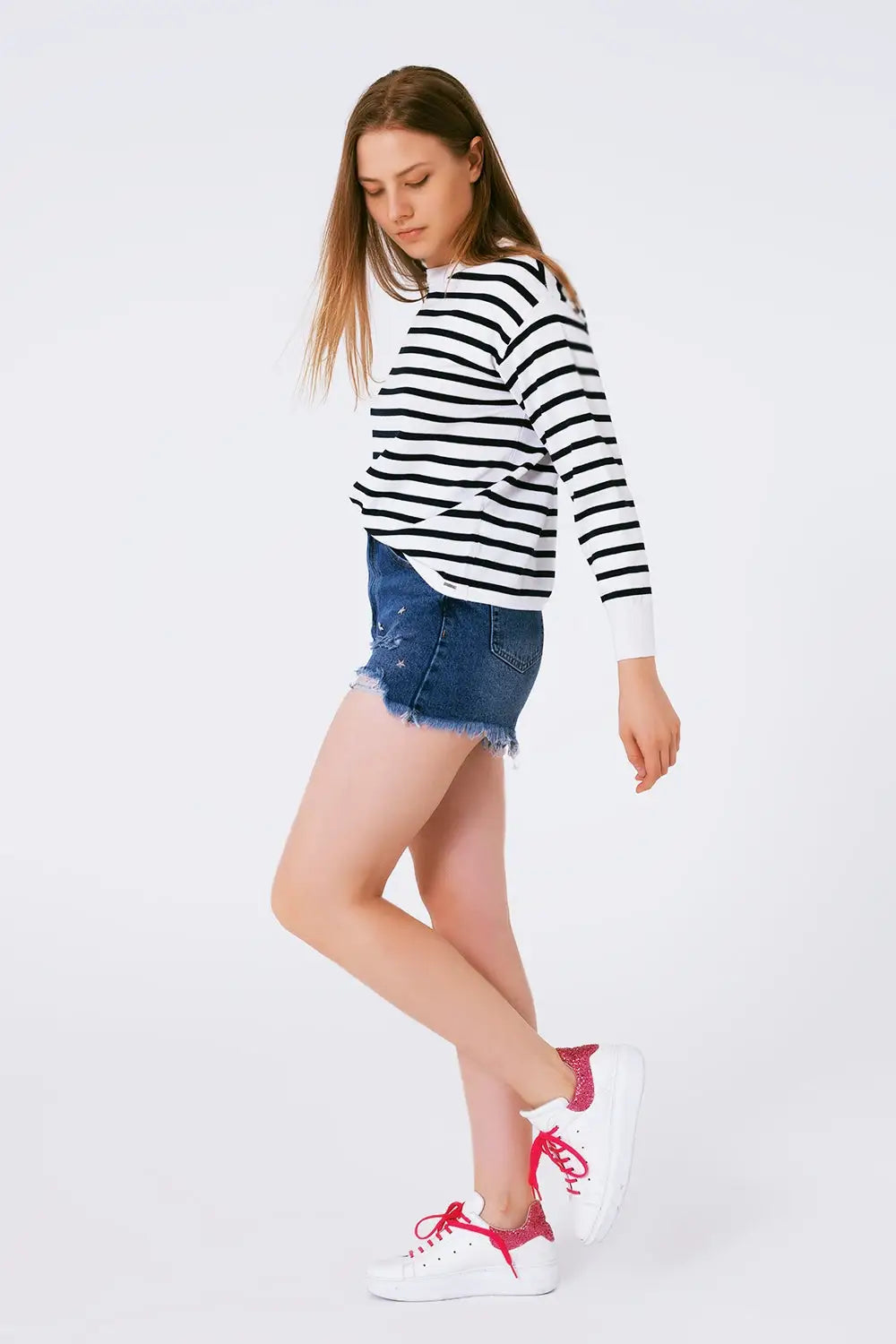 star stud embellishment denim shorts