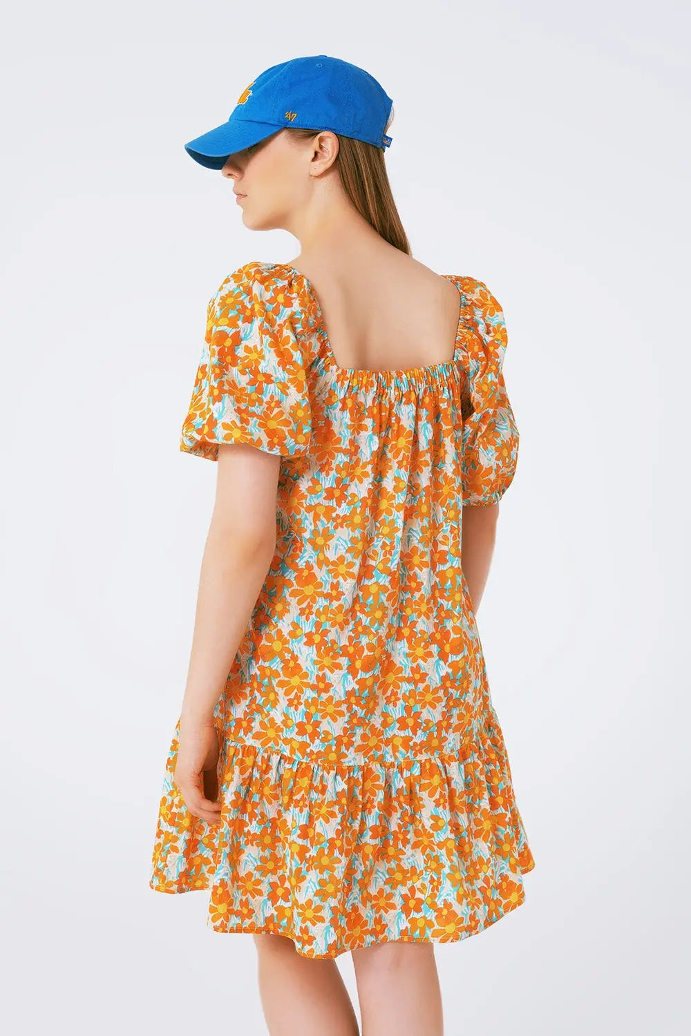 Vestido corto amplio estampado de flores y mangas abullonadas - Dresses