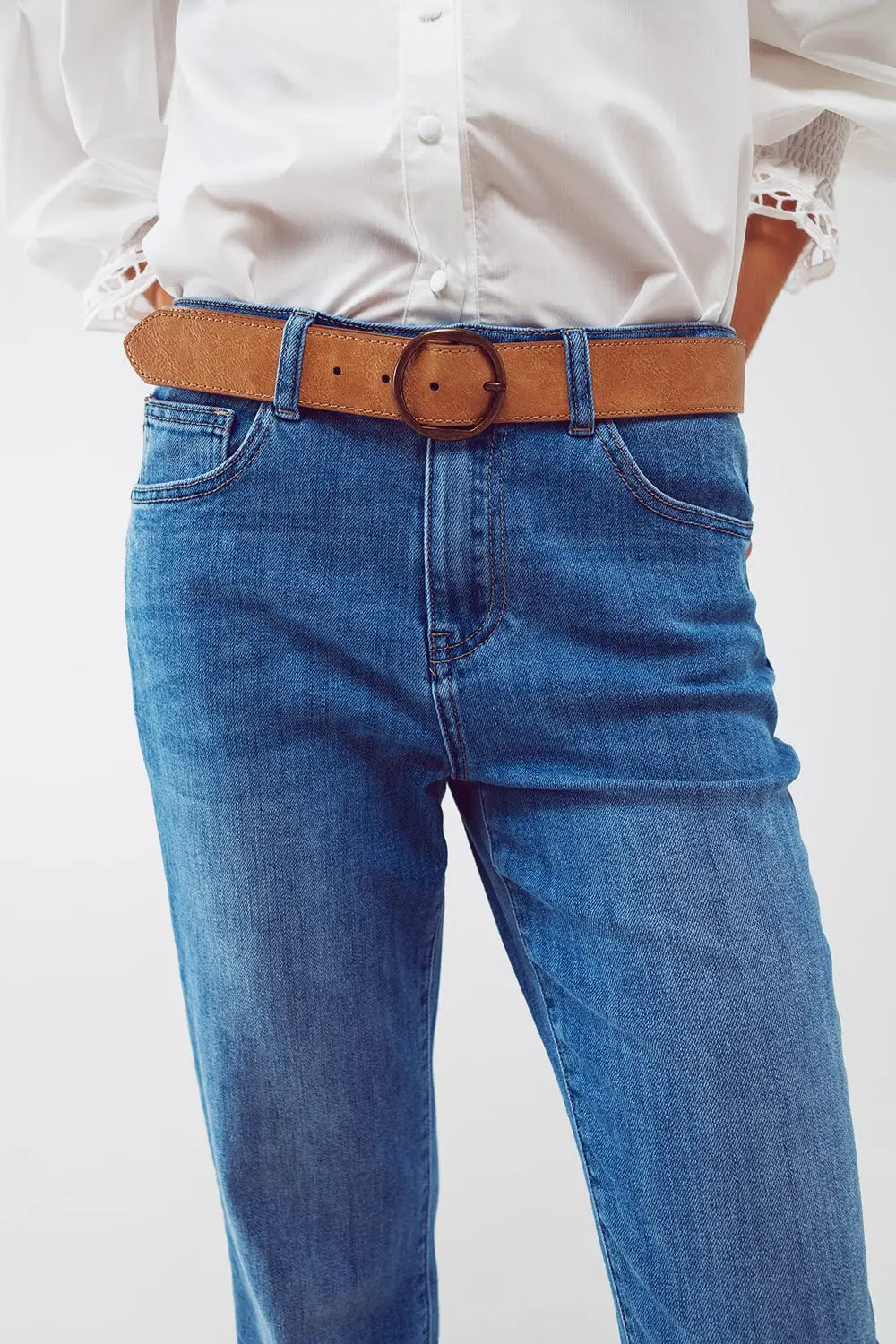 Mid Wash Straight Jeans With Raw Hem in Blue