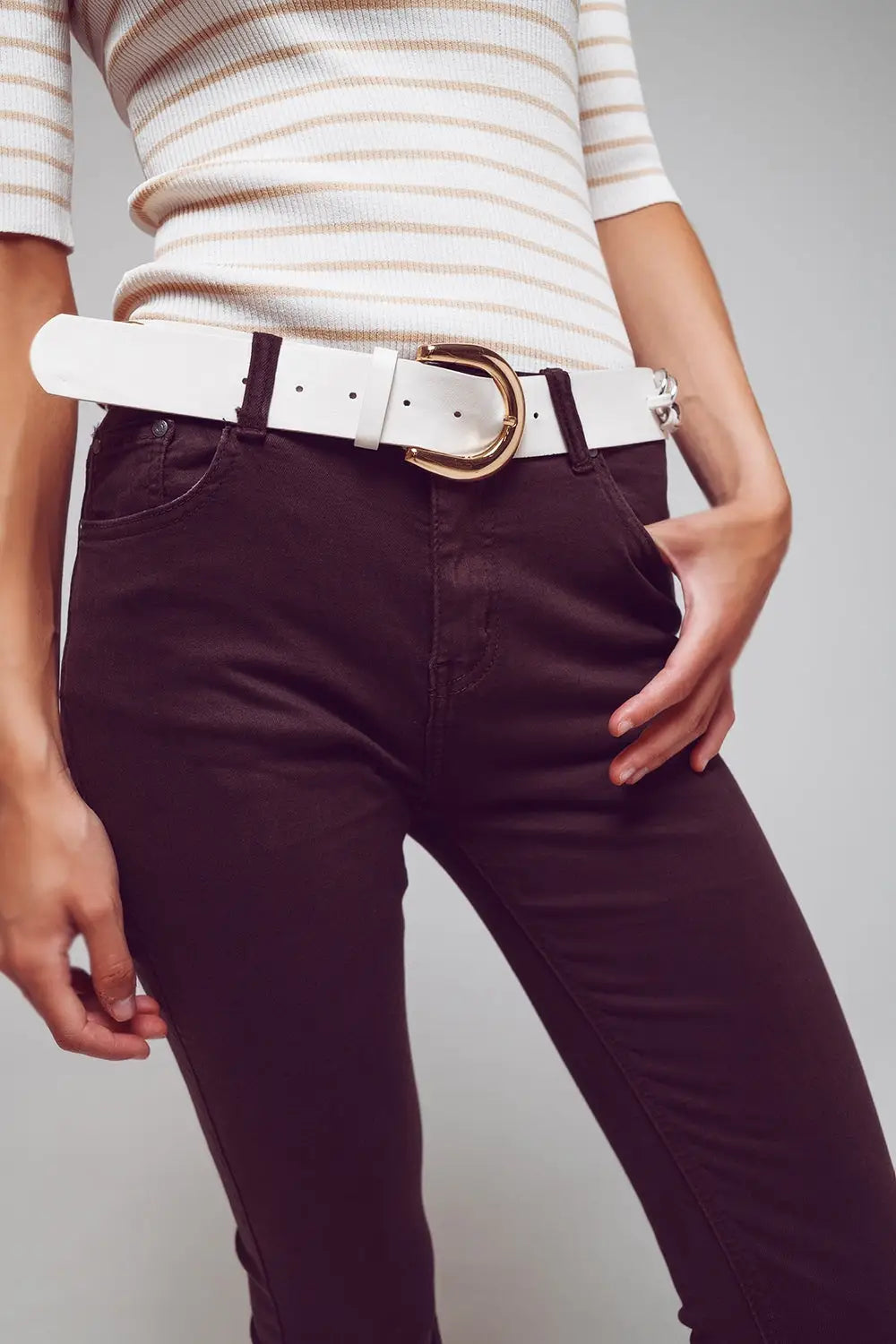 Flare jeans with raw hem edge in brown - Colored Jeans