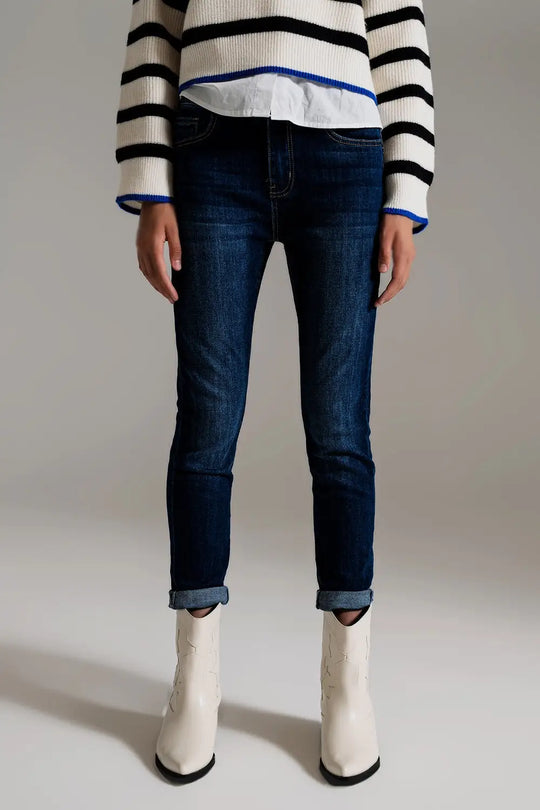 Dark wash skinny jeans with elastic elastan