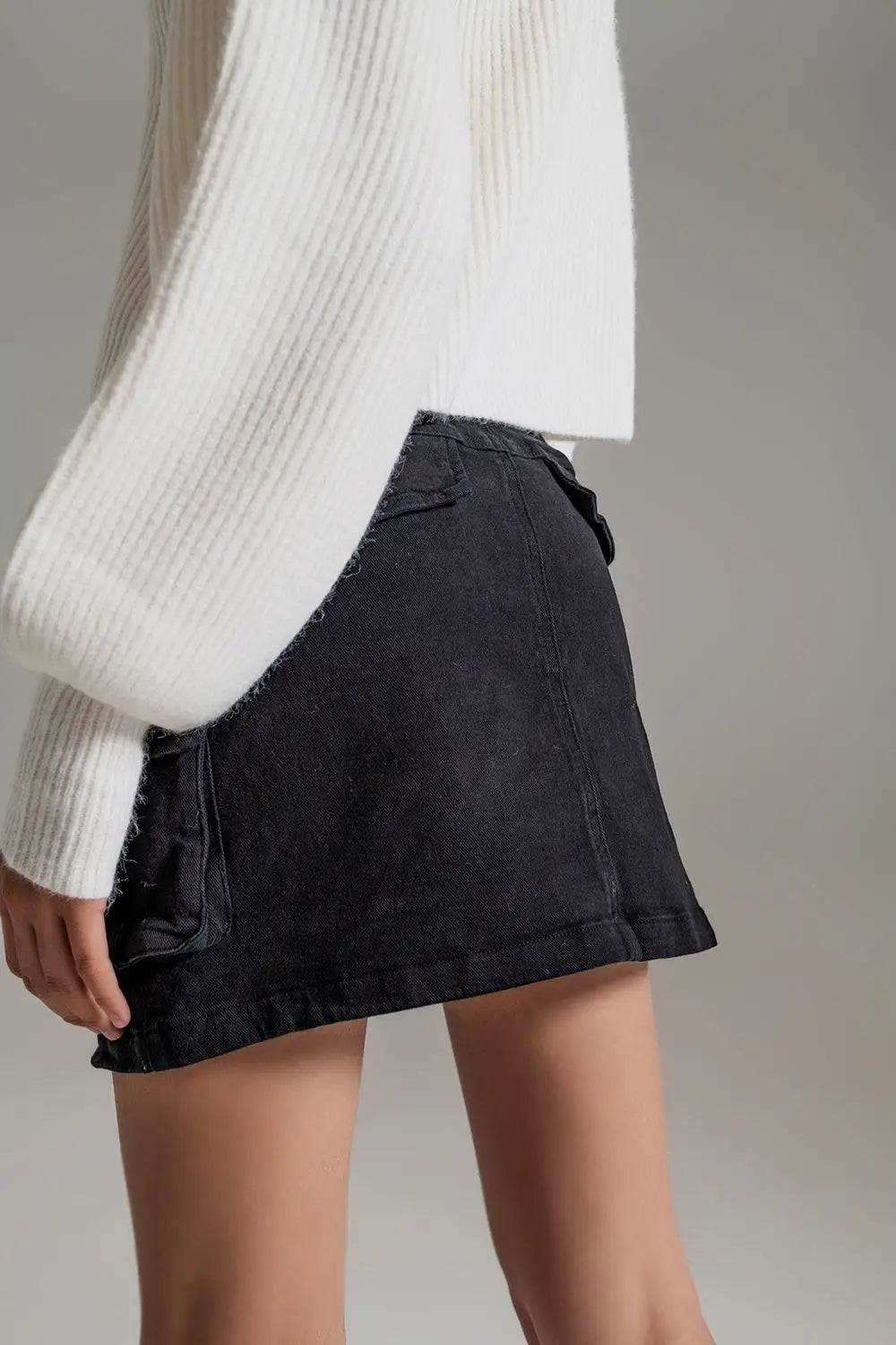 Cargo Mini Skirt in black - Skirts