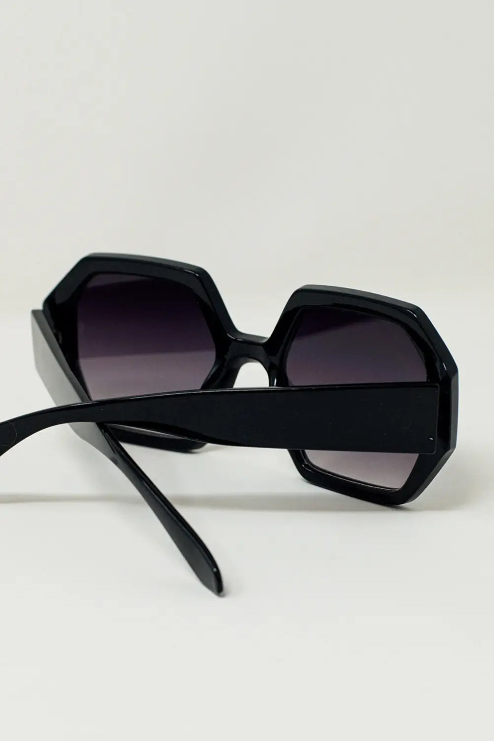 Black Hexagonal Oversized Sunglasses In Vintage - BLACK / ONE - Sunglasses
