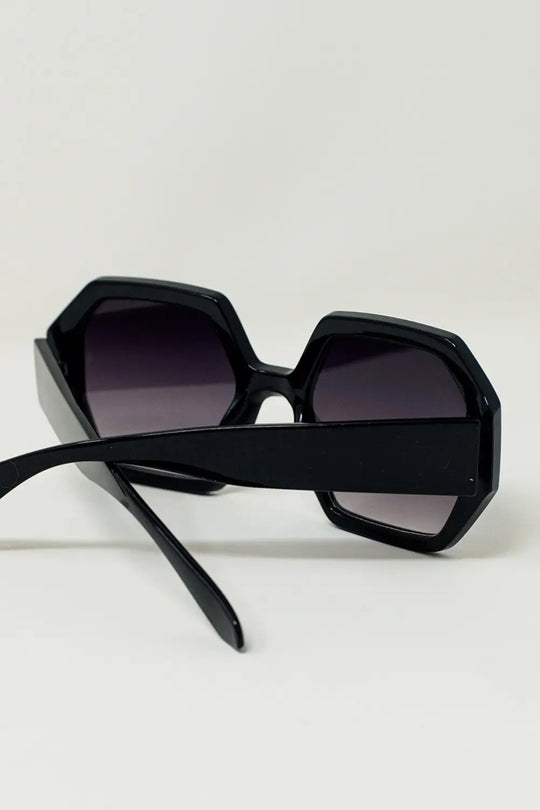 Black Hexagonal Oversized Sunglasses In Vintage - BLACK / ONE - Sunglasses