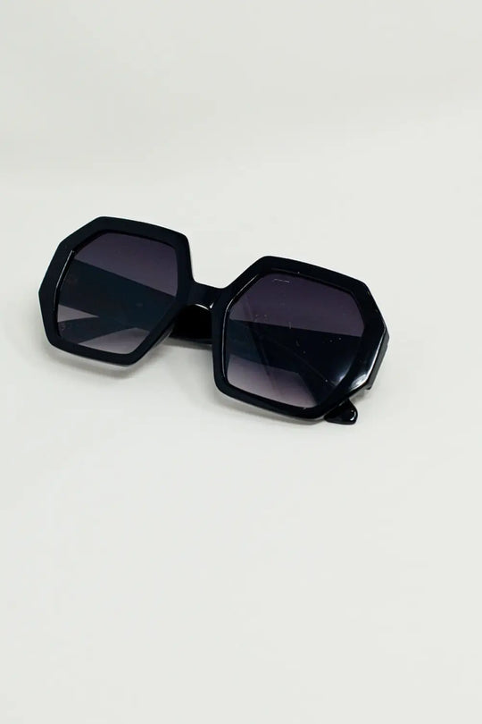 Black Hexagonal Oversized Sunglasses In Vintage - BLACK / ONE - Sunglasses