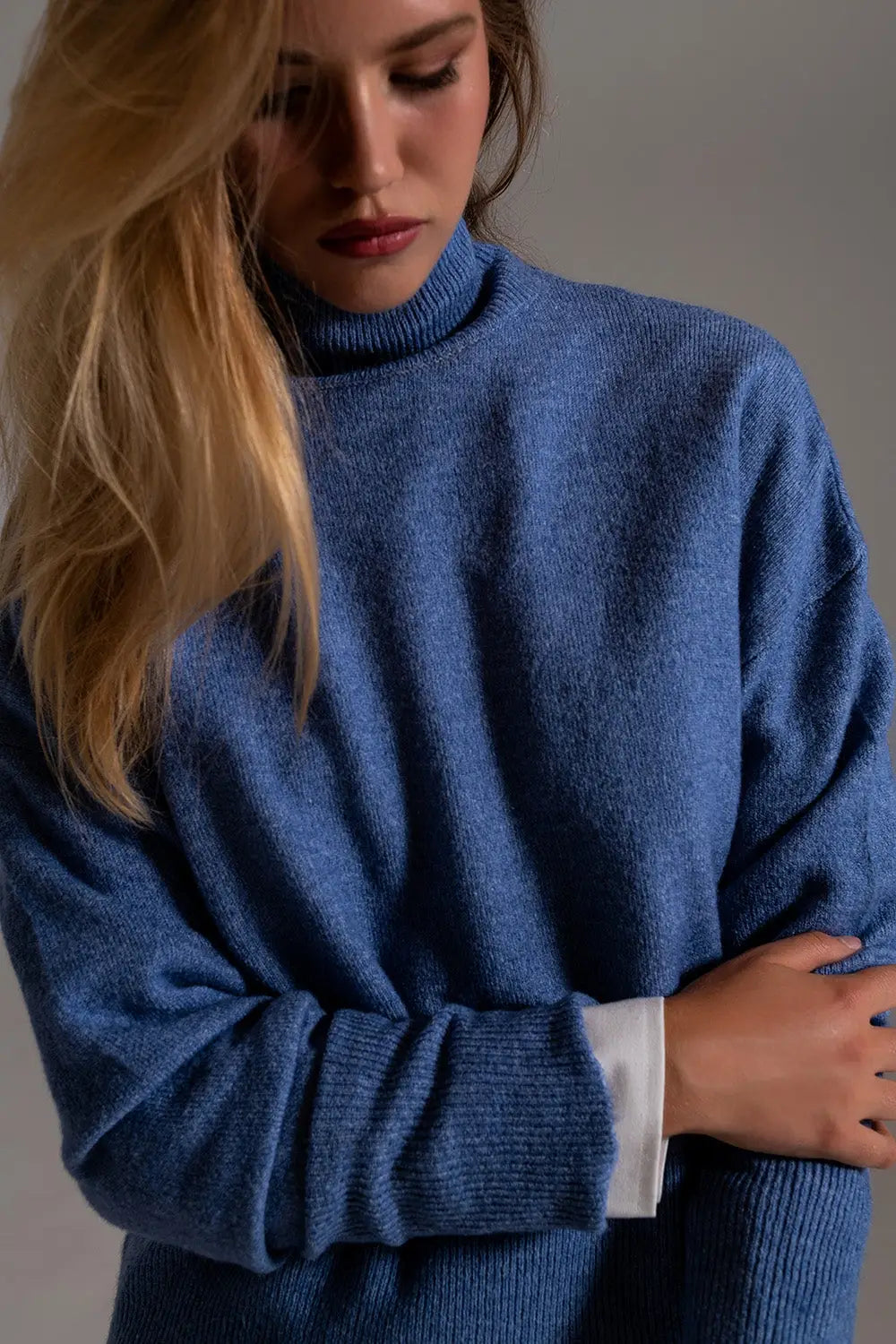 Blue turtleneck sweater in a soft knitted fabric - Sweaters