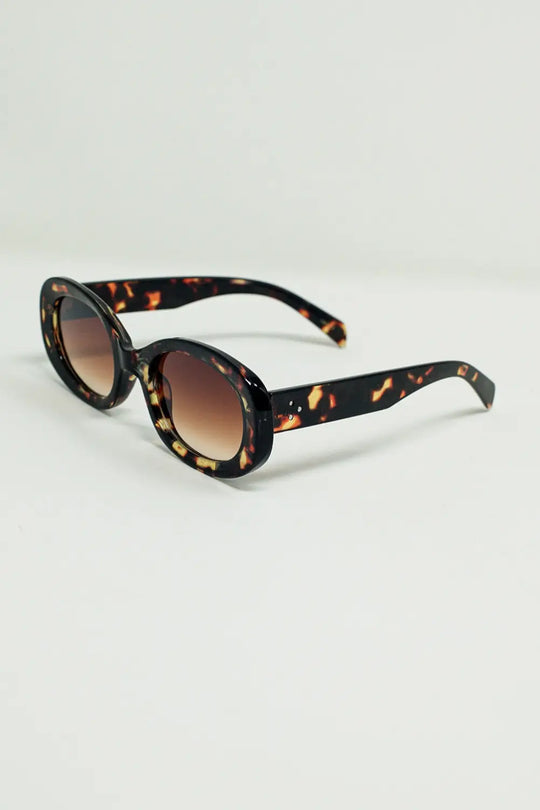 Oval Shapped Sunglasses in Tortoise Shell - BROWN / ONE - Sunglasses