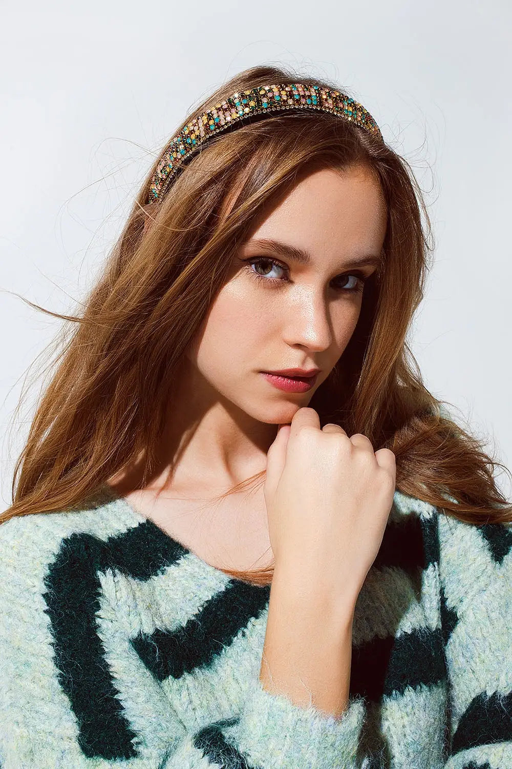 Velvet headband with rhinestone embellishments - BLACK