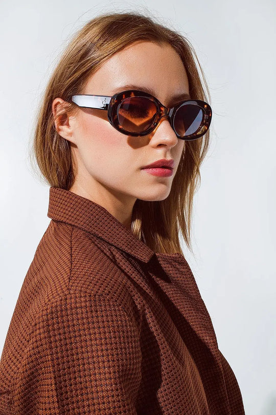Oval Shapped Sunglasses in Tortoise Shell - BROWN / ONE - Sunglasses