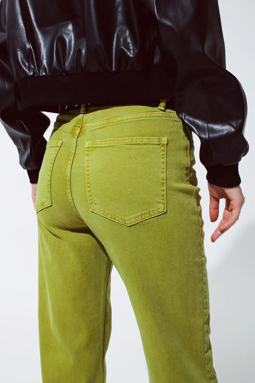 Straight Leg Jeans with Cropped Hem in olive green - Colored Jeans