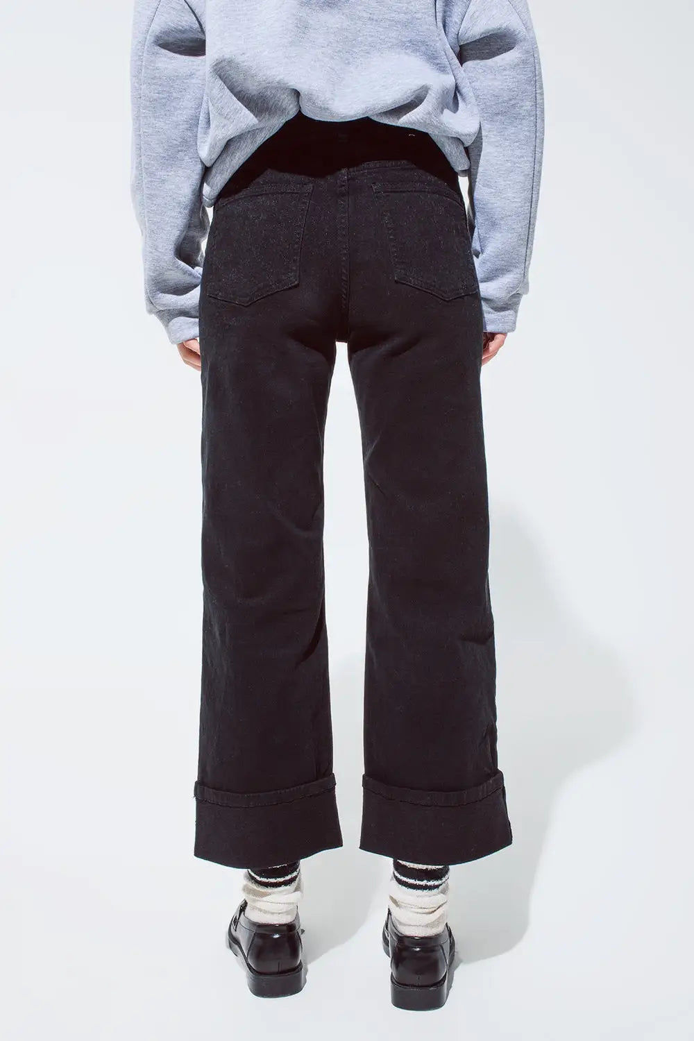 Straight leg jeans in black with folded trouser legs - Colored Jeans