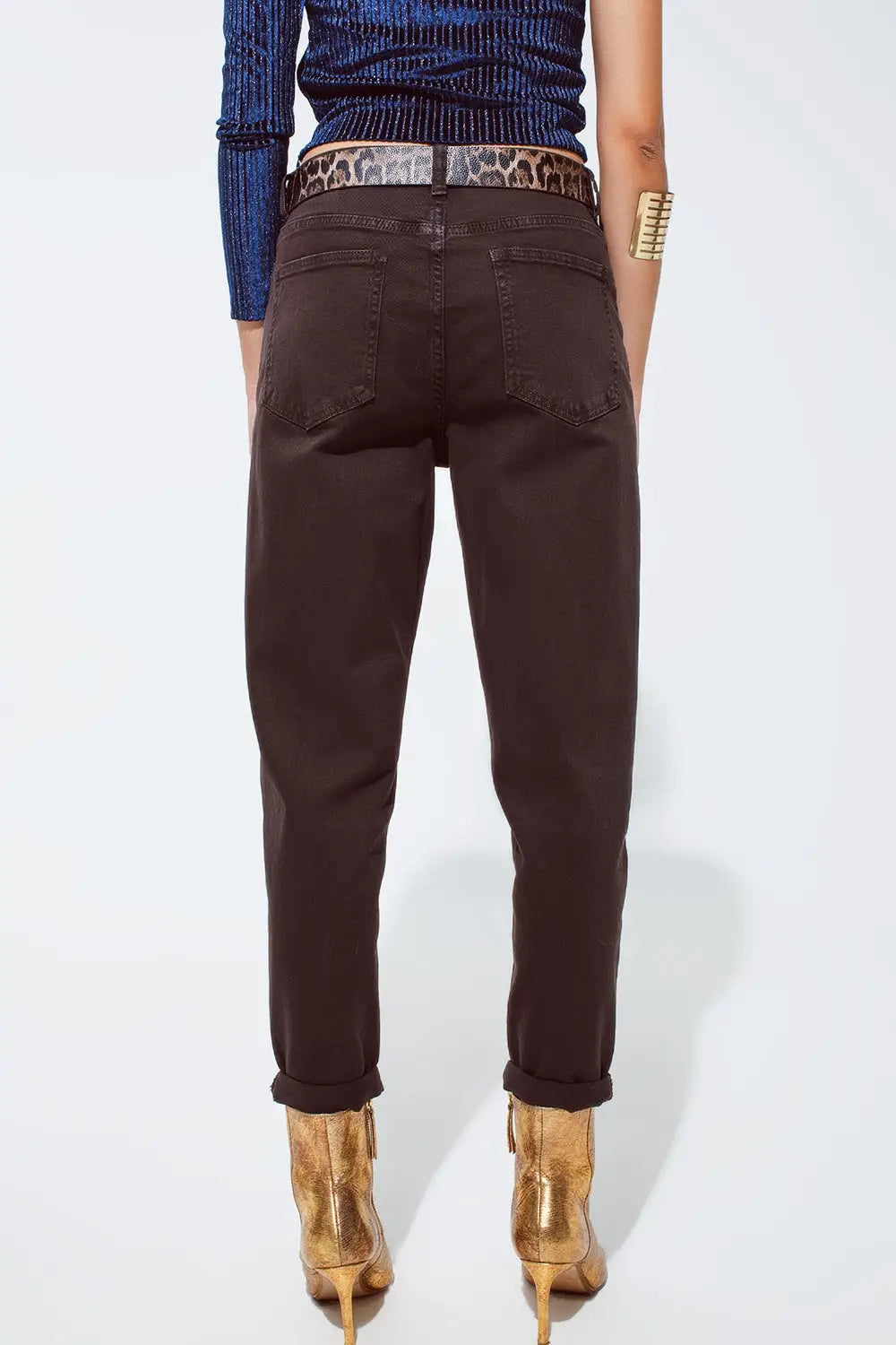 Cotton mid rise slouchy jean in chocolate brown - Colored Jeans