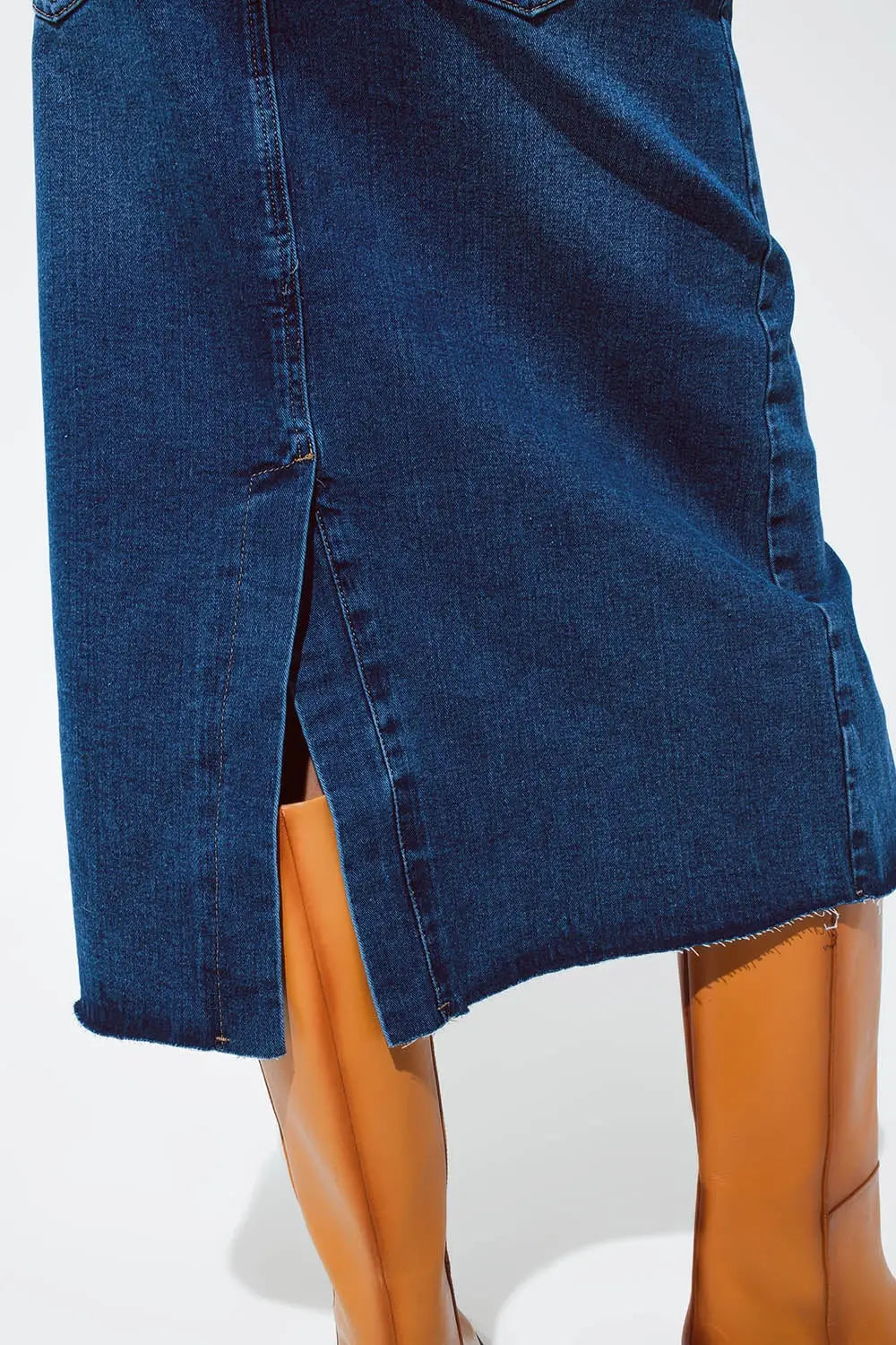 Blue maxi demin skirt with a long zipper chunky zipper down the front in Medium wash - Skirts