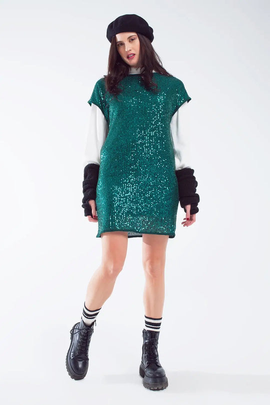 Relaxed Sequin Dress With Short Sleeves and Open Back in Green - Dresses