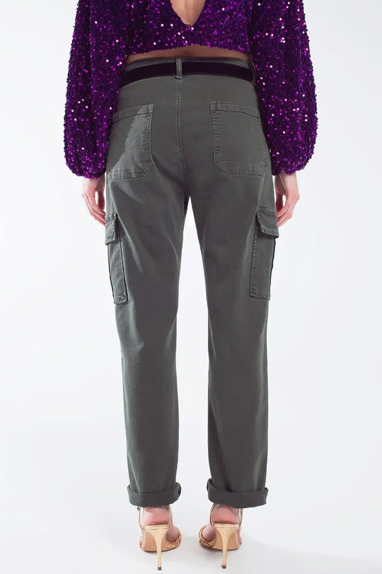 Relaxed cargo pants in Army dark green - Colored Jeans