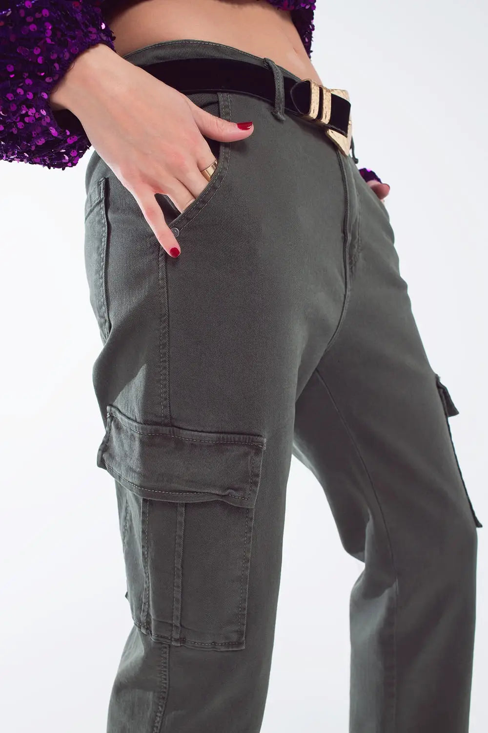 Relaxed cargo pants in Army dark green - Colored Jeans
