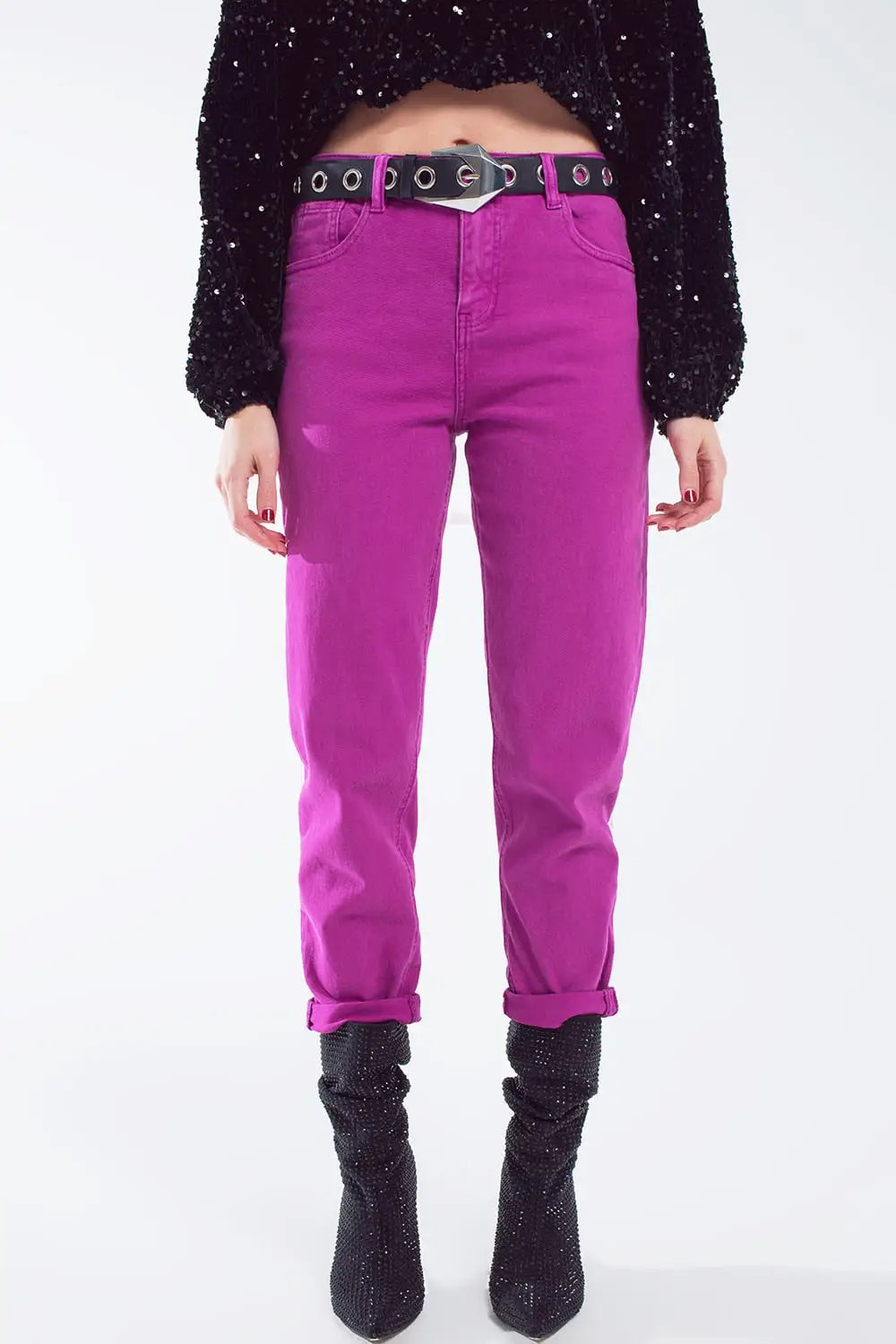 Cotton mid rise slouchy jean in Magenta - Colored Jeans
