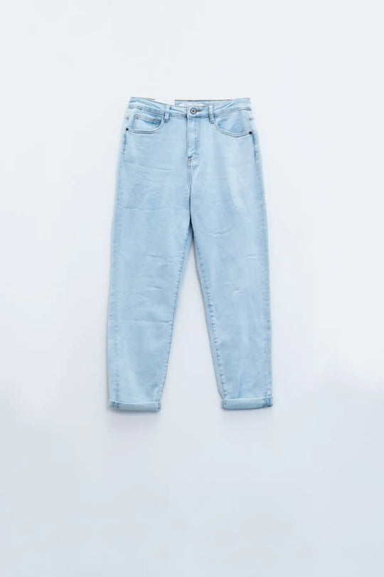 Straight light blue jean with hem and five pockets