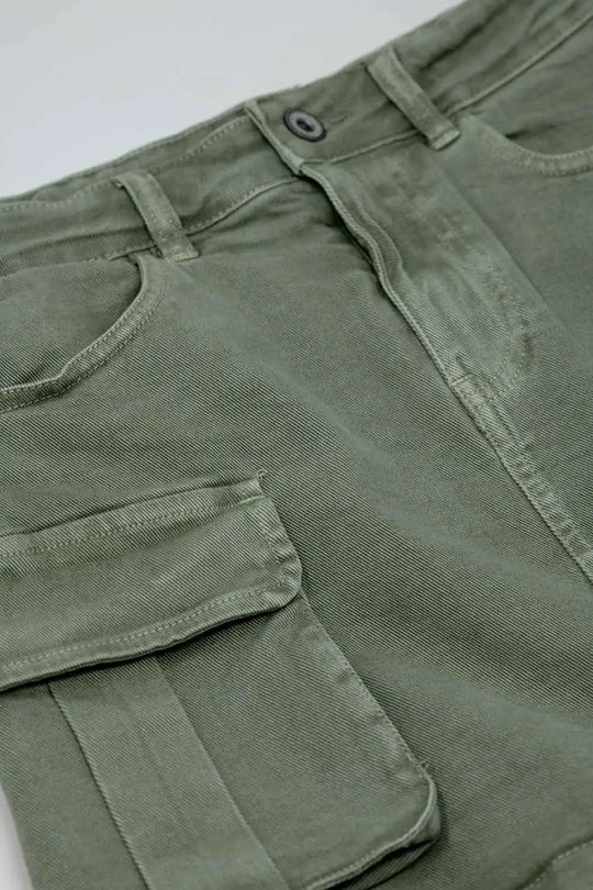 Cargo mini skirt in khaki - Skirts