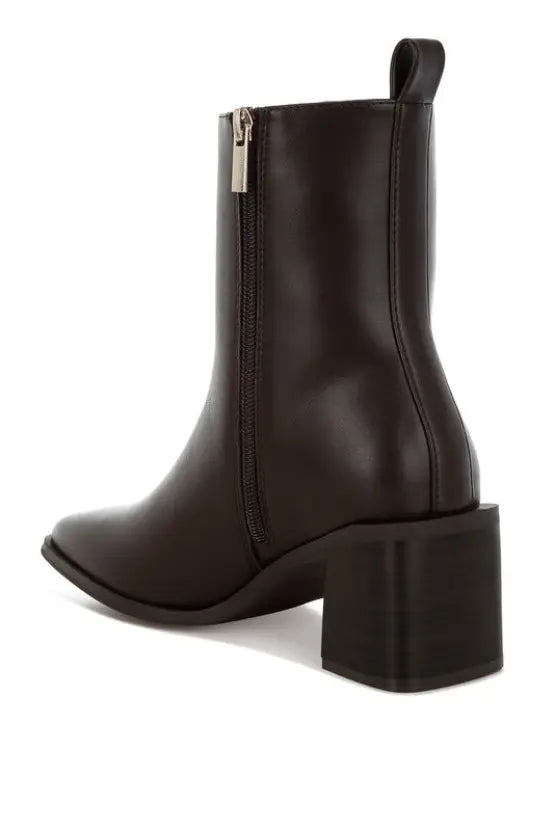 Muskox Square Toe Faux Leather Boots